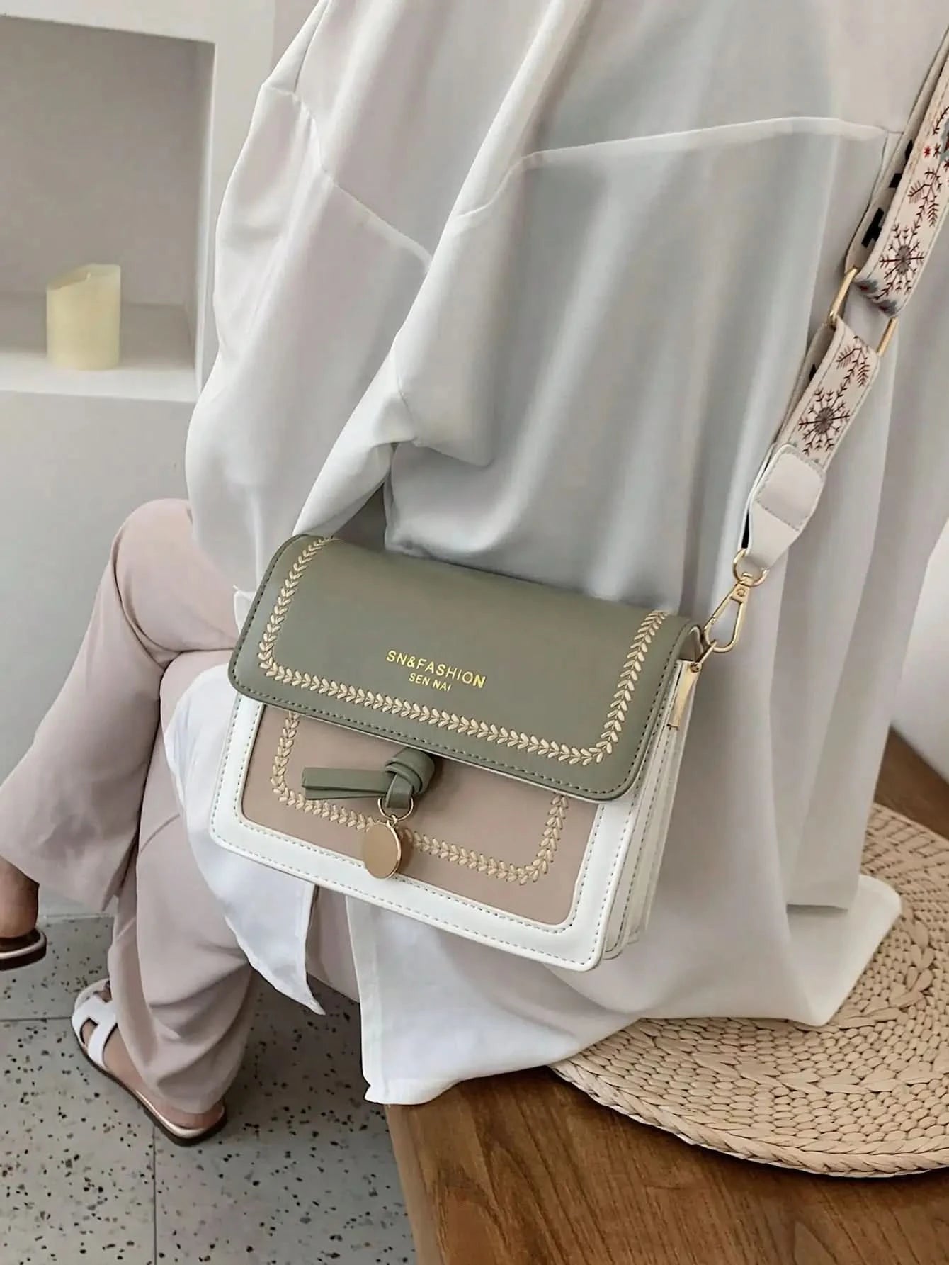 Fashionable Bag for Women, Versatile New Crossbody Bag, Casual, Contrasting Color, Small Square Bag, Wide Shoulder Strap - M & M Global