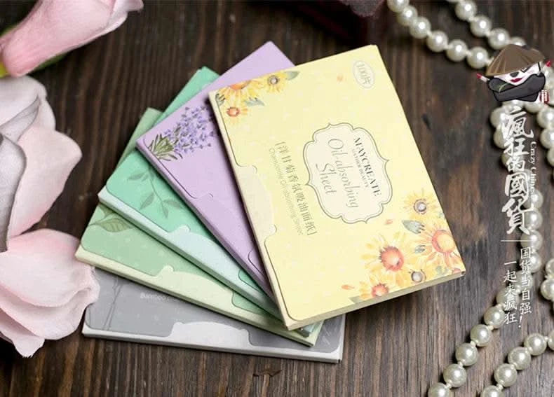 300pcs/box Portable Facial Oil-Absorbing Papers Oil Blotting Sheets Oil Control Face Skin Care Tools for Men and Women Green Tea - M & M Global