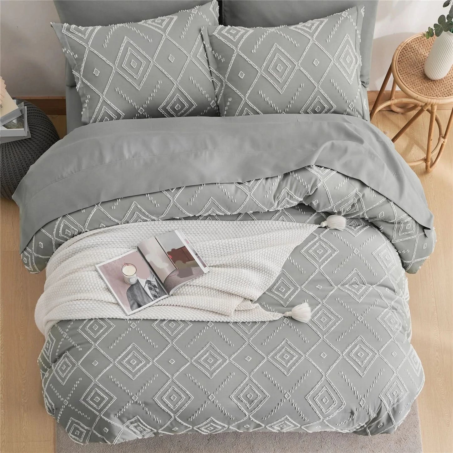 7 Pcs luxury cut flower design Comforter Set, soft microfiber, lightweight and breathable,Bedding Set for all seasons