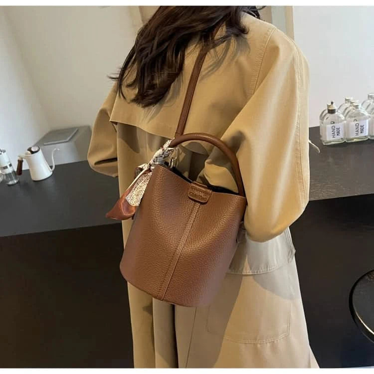 Senior Sense Retro Color Small Bag Women's New Crossbody Bag Super Fire Bucket Bag - M & M Global