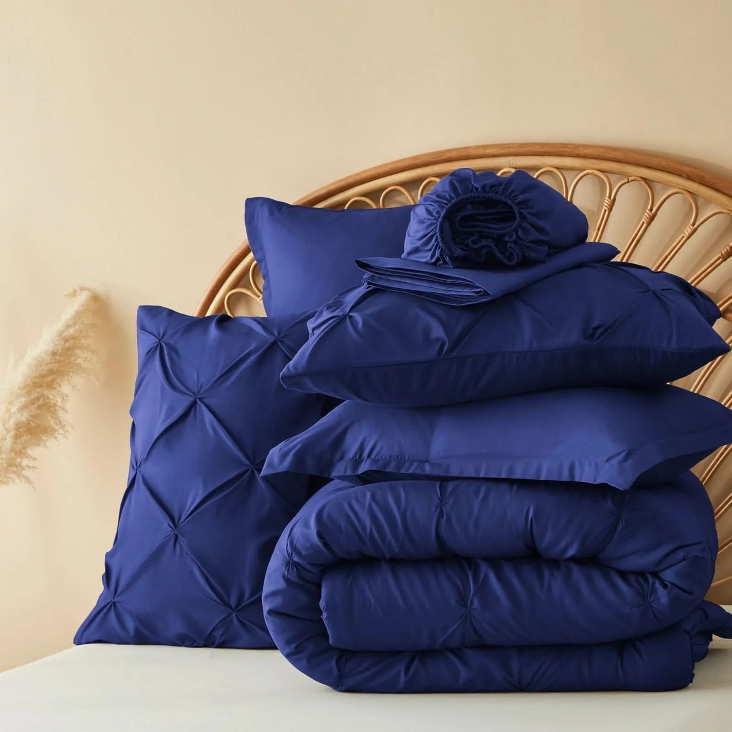 Luxury 5/7-Piece Comforter Set – Soft Queen Bed in a Bag with Sheets & Pillowcases – Twin, Full, Queen, King Sizes