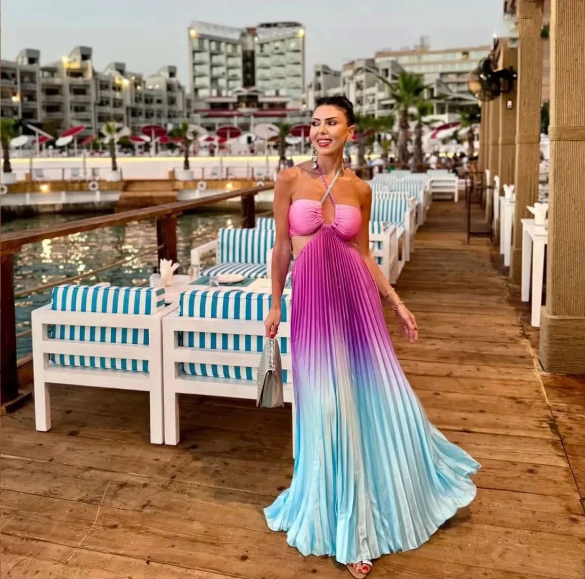 Women Chic Gradient Print Halter Neck Pleated Beach Long Dress Fashionable Long Dress Sexy Hollow Out Vacation Maxi Dress Outfit - M & M Global