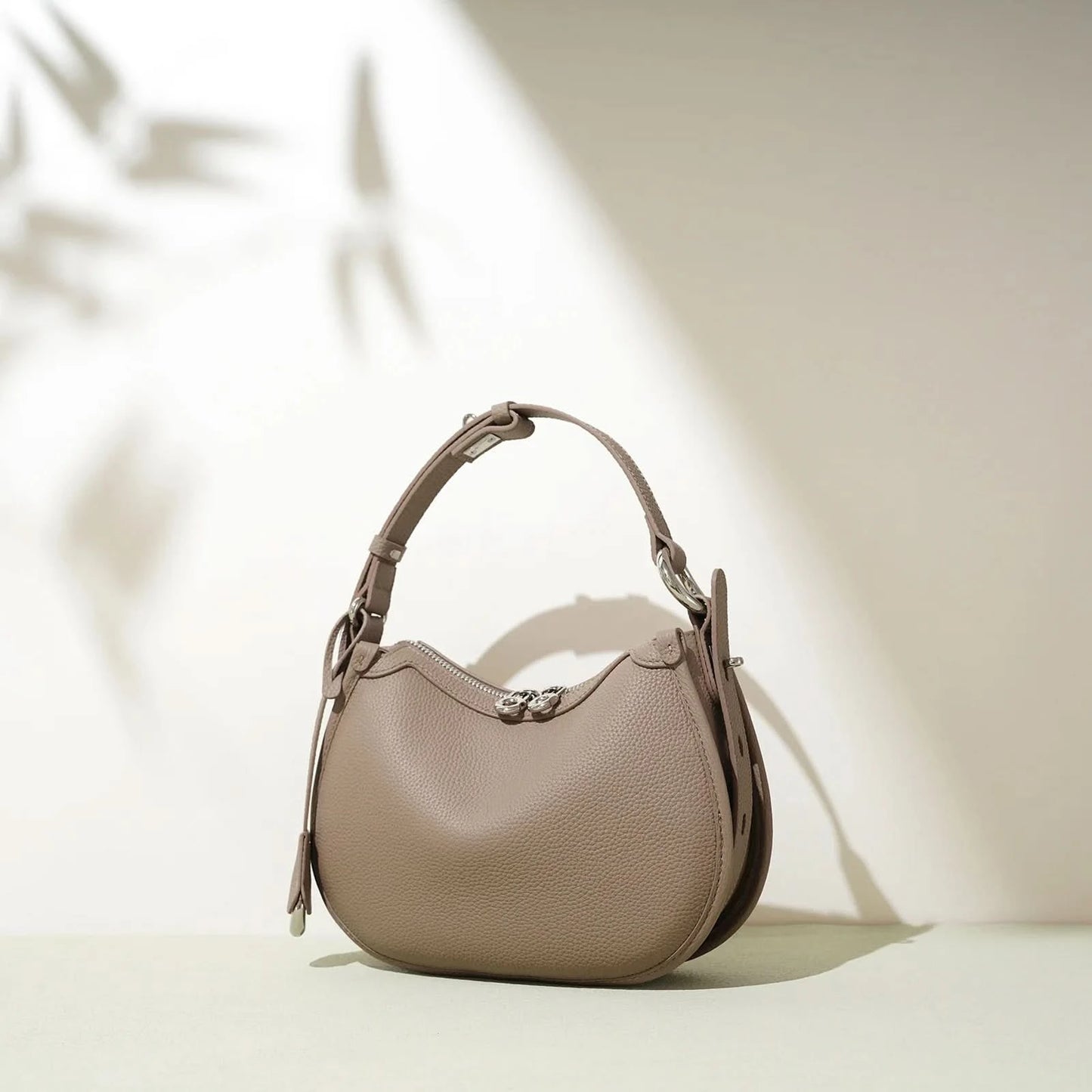 Top layer cowhide underarm shoulder bag 2025 new niche design minimalist blue fashionable soft leather saddle bag - M & M Global