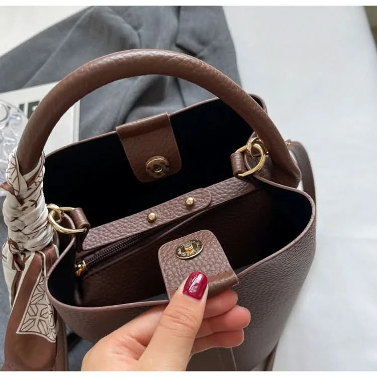 Senior Sense Retro Color Small Bag Women's New Crossbody Bag Super Fire Bucket Bag - M & M Global