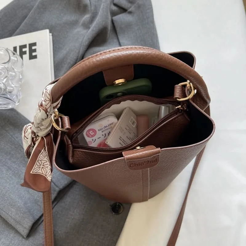 Senior Sense Retro Color Small Bag Women's New Crossbody Bag Super Fire Bucket Bag - M & M Global