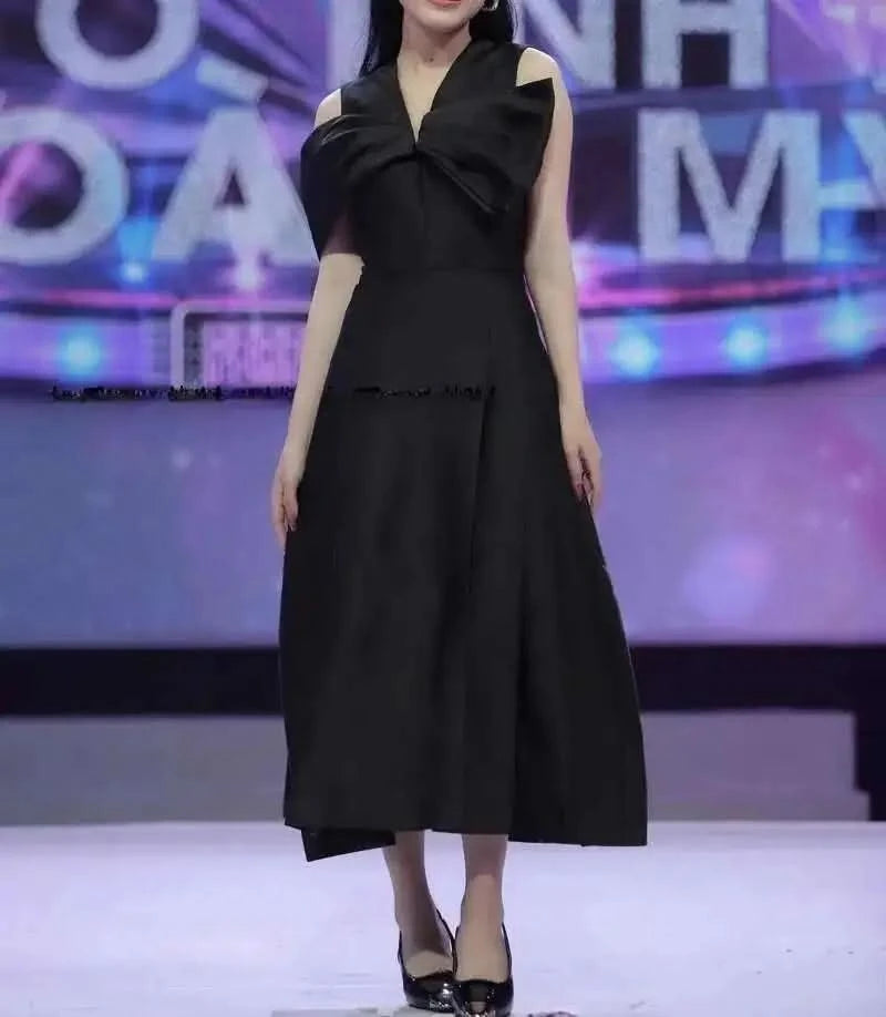 UCXQ Elegant Long Dress Fairy Style V-neck Hollow Waist 3D Bow Pocket Fashion Party Dresses For Women 2025 Spring Summer 23A9338 - M & M Global