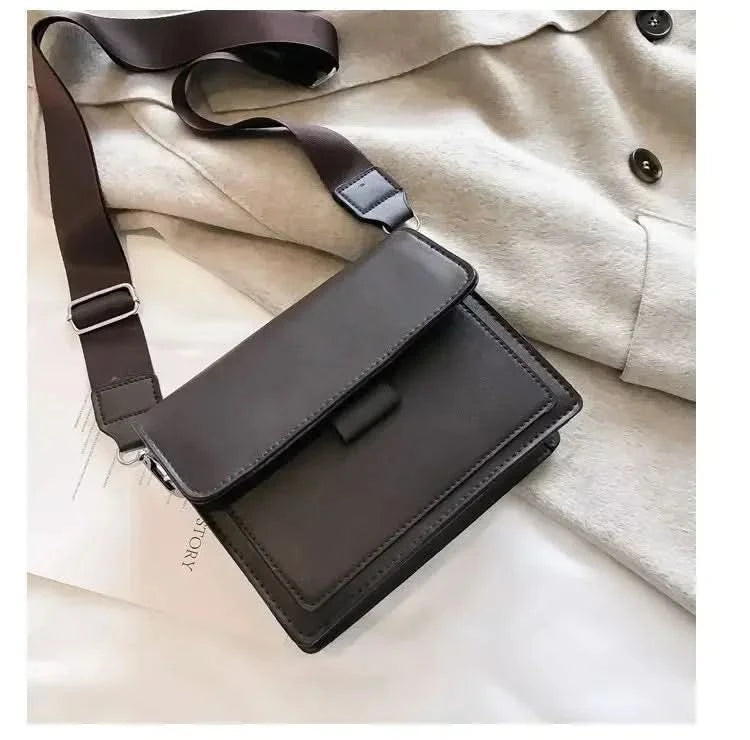 Women's versatile retro handle handbag, crossbody bag, single shoulder flip bag - M & M Global