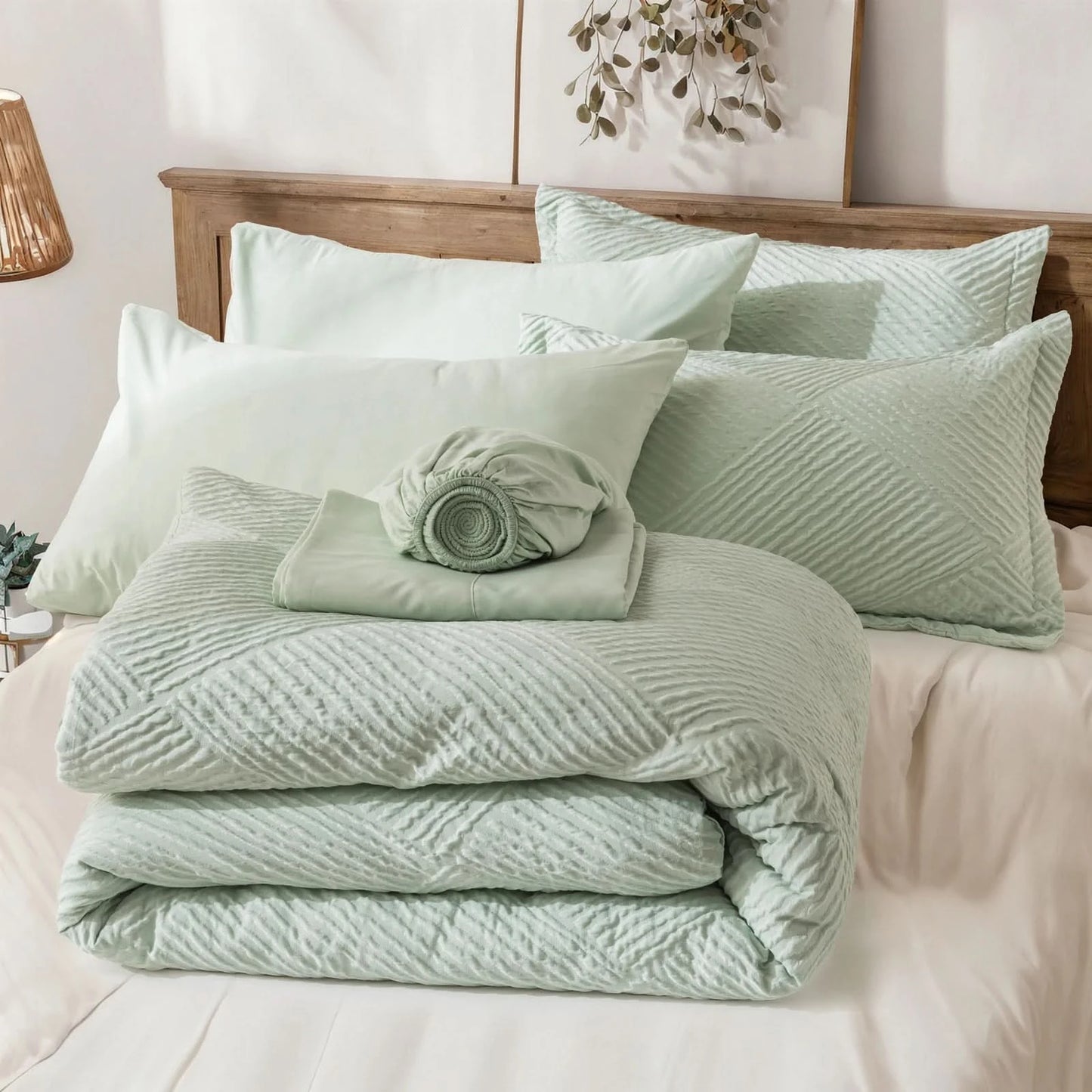 solid striped check Comforter set, soft microfiber, lightweight and breathable, easy to care for - bedding set for all seasons