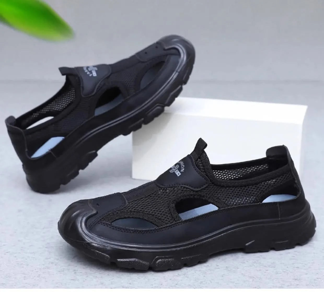 Summer New Men's Baotou Casual Net Surface Breathable Beach Shoes Lightweight Non-slip Sandals for Men sandal casual sneakers - M & M Global