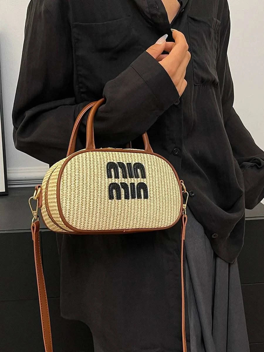 2025 new trendy and fashionable crossbody bag with niche design, woven shoulder bag for women, popular bowling bag this year - M & M Global