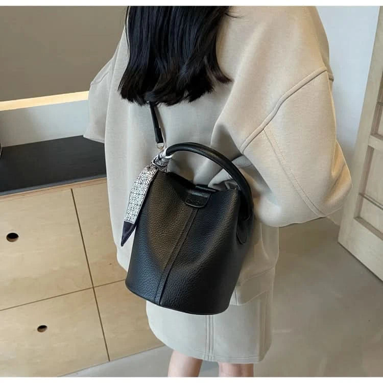 Senior Sense Retro Color Small Bag Women's New Crossbody Bag Super Fire Bucket Bag - M & M Global