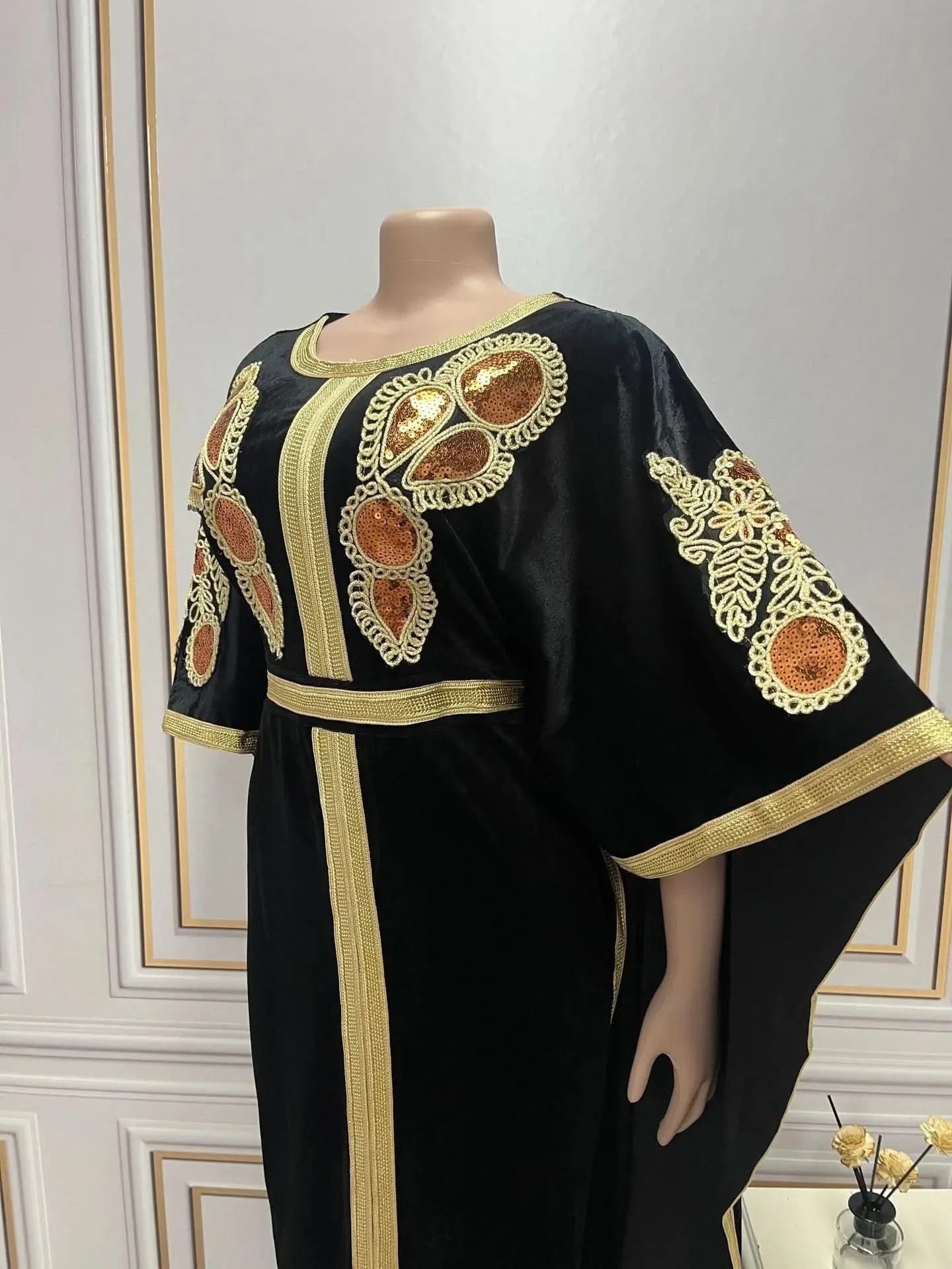 Ramadan Luxury Muslim Fashion Bat Sleeve Moroccan Turkiye Dubai Dress Middle East Arab Dress Sequins Golden Velvet Long Dress - M & M Global