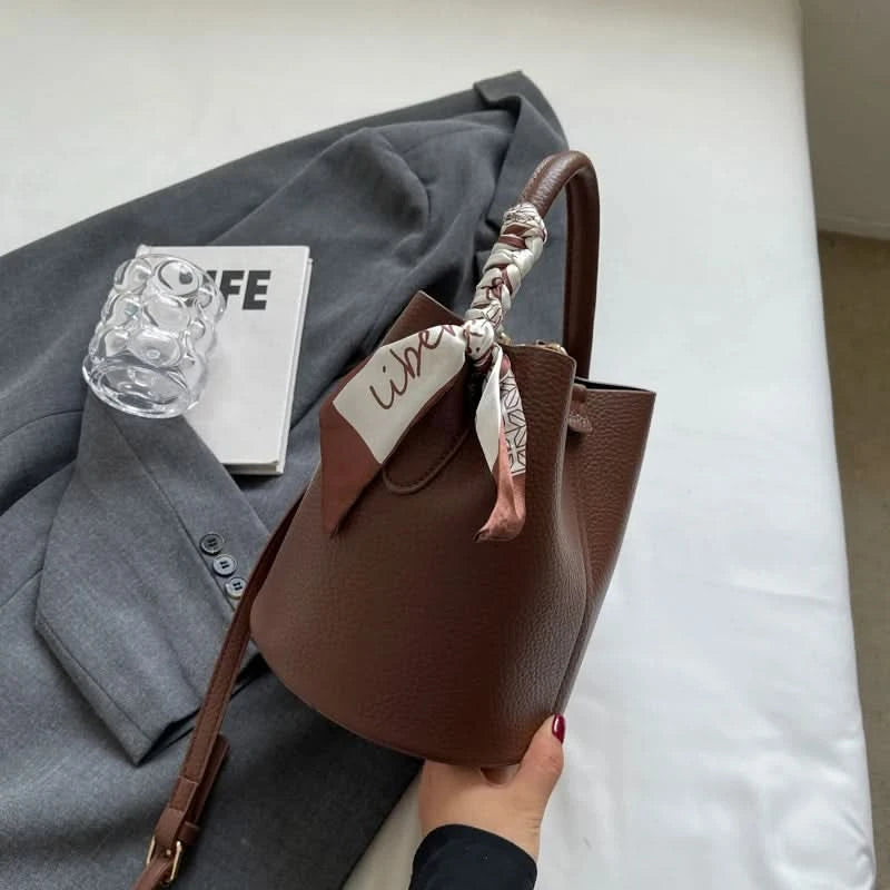 Senior Sense Retro Color Small Bag Women's New Crossbody Bag Super Fire Bucket Bag - M & M Global