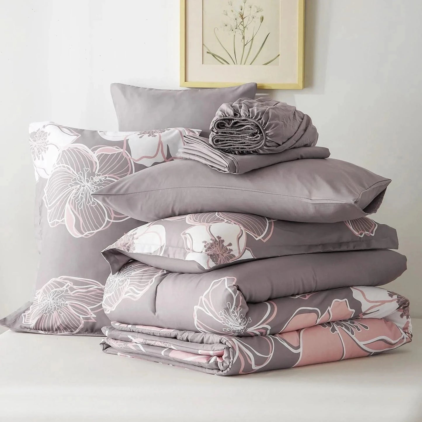 Floral patterned bedding set on a bed with a neutral background
Queen floral comforter set
Large floral print bedding
7-piece microfiber bedding set
All-season comforter
Brushed microfiber comforter
Luxury bed set for queen bed
Fade-resistant bedding
Machine washable comforter
Elegant bedroom décor set
Gift bedding set for holidays