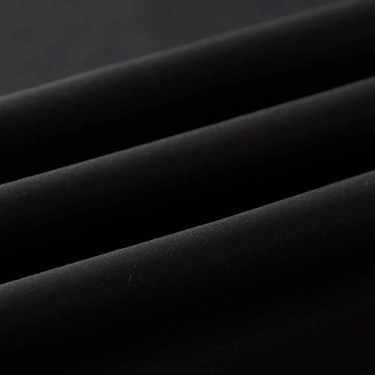 Close-up of black fabric with a textured surface
Microfiber comforter set
Solid color bedding set
Soft bedding for all seasons
Twin/Queen/King comforter
Lightweight bed set
Wrinkle-resistant bedding
Machine washable comforter
Minimalist bedding
Dorm room bedding
Gift bedding set