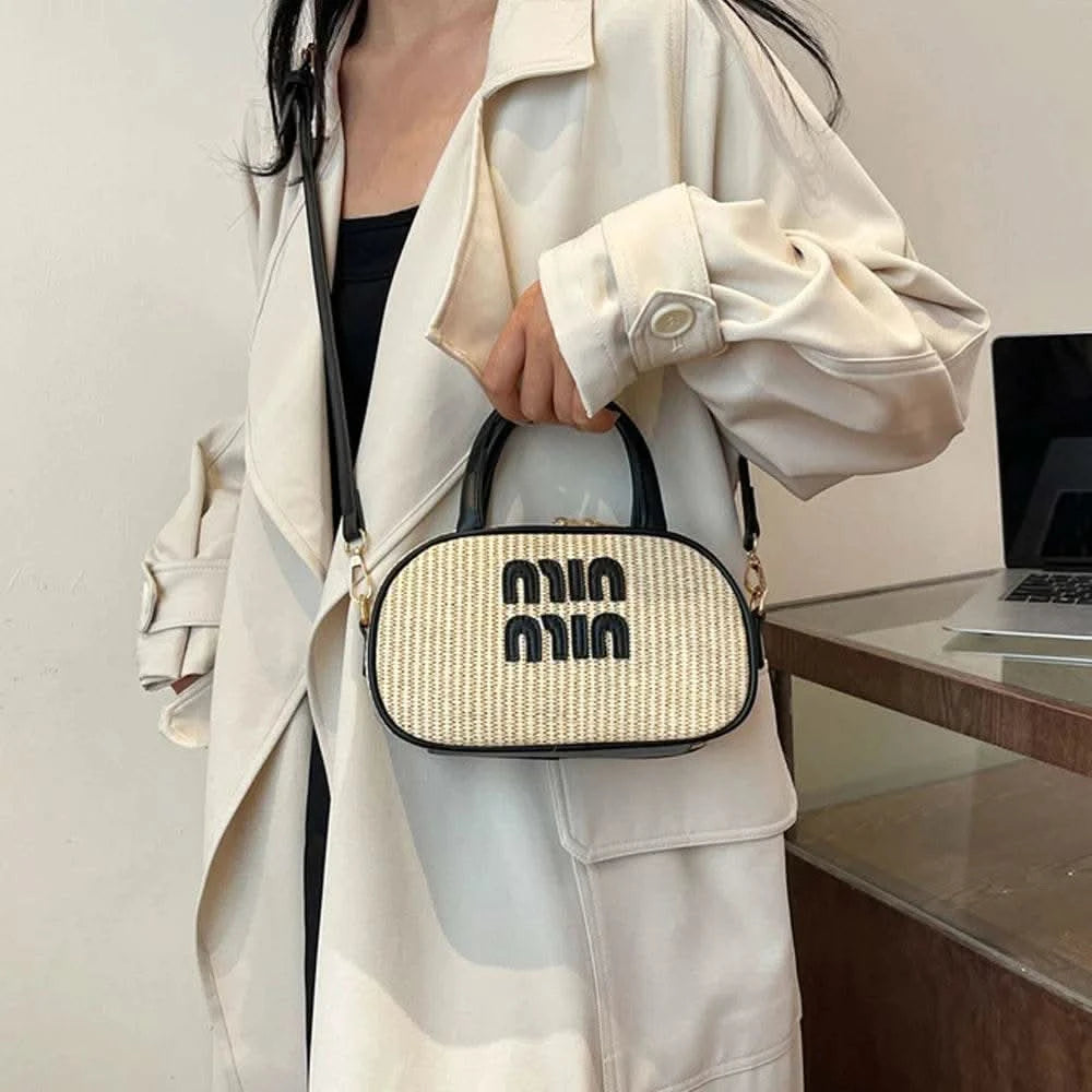 2025 new trendy and fashionable crossbody bag with niche design, woven shoulder bag for women, popular bowling bag this year - M & M Global