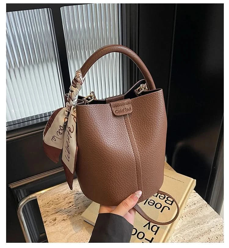 Senior Sense Retro Color Small Bag Women's New Crossbody Bag Super Fire Bucket Bag - M & M Global