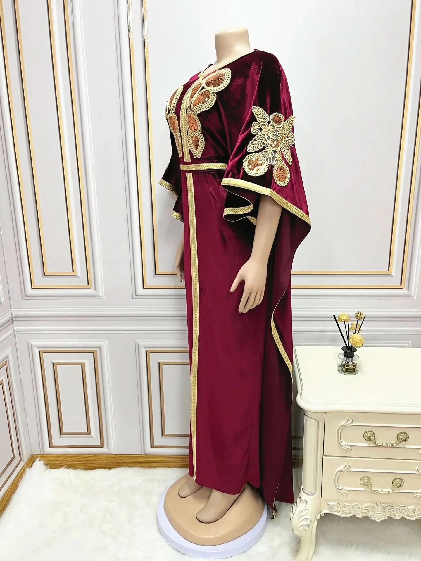 Ramadan Luxury Muslim Fashion Bat Sleeve Moroccan Turkiye Dubai Dress Middle East Arab Dress Sequins Golden Velvet Long Dress - M & M Global