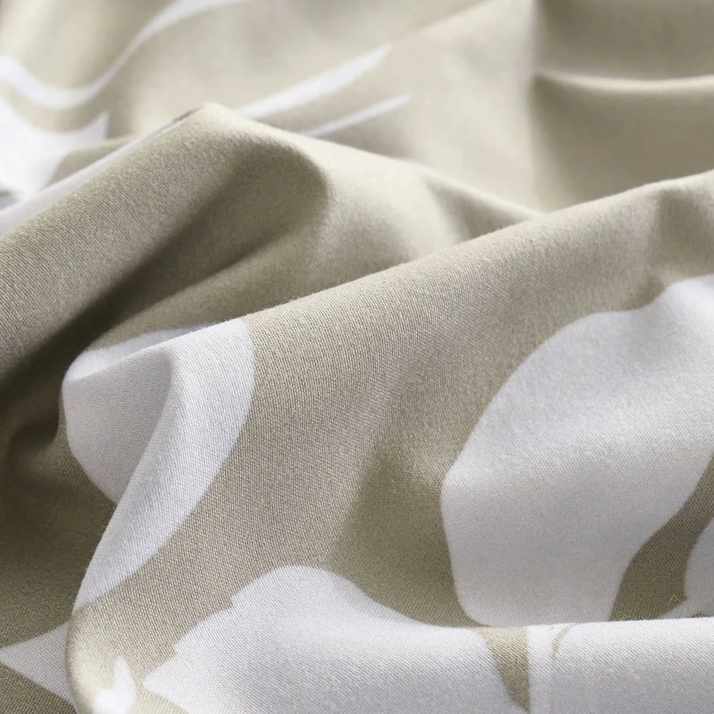 7Pcs Leaf Printing Comforter Set for Queen, warm khaki, soft , comfortable,room decoration,ideal gift, universal for all seasons