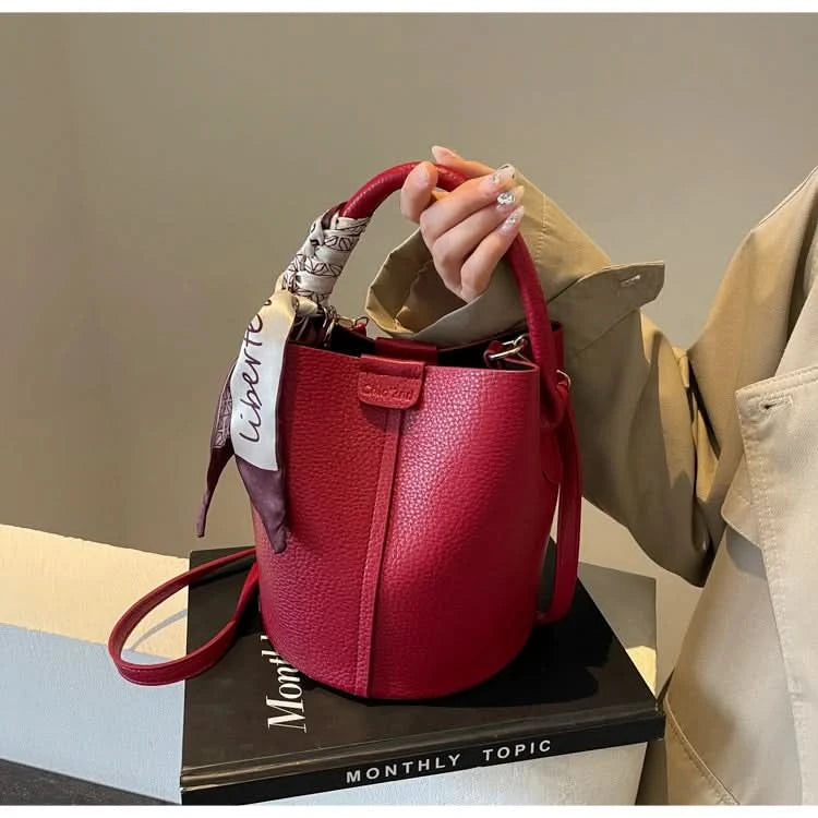 Senior Sense Retro Color Small Bag Women's New Crossbody Bag Super Fire Bucket Bag - M & M Global