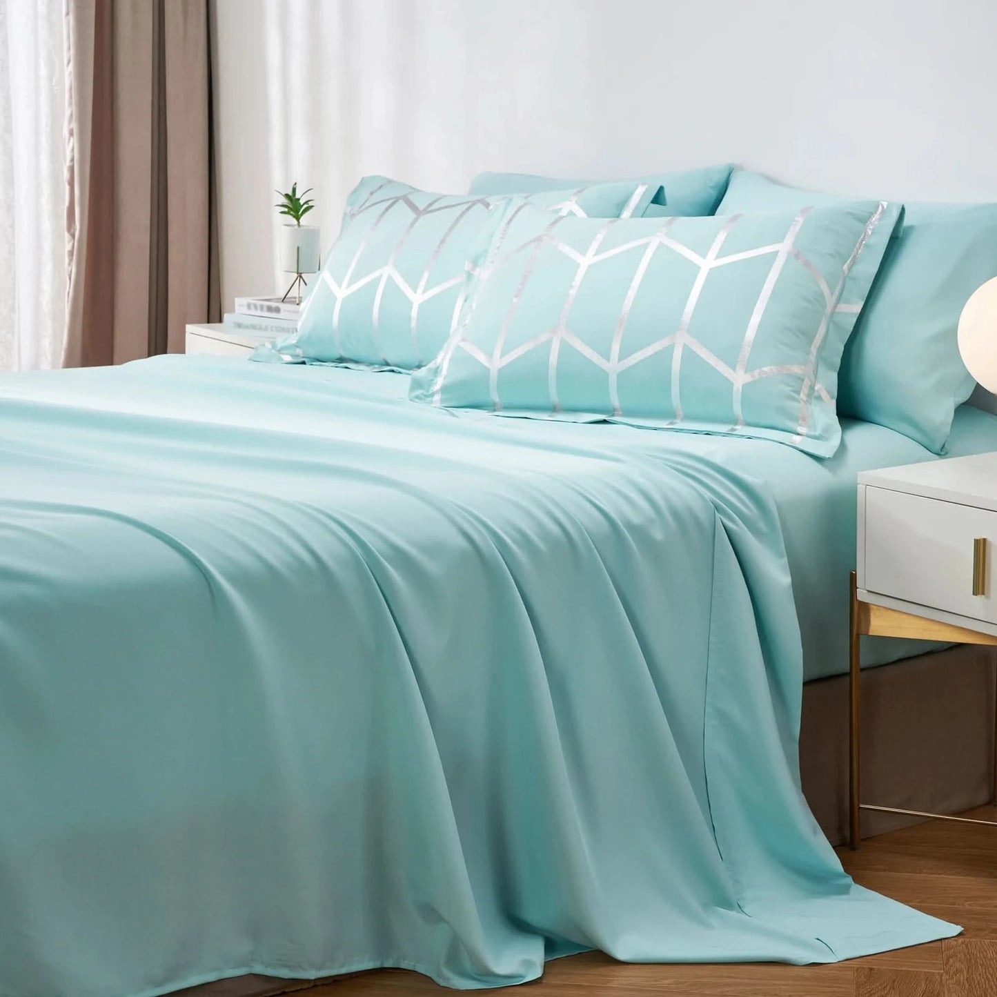 Teal bedding set with white patterns on a bed in a bedroom.
Comfora Cozy Bedding Set
sage green bedding
white bedding set
comforter set queen
floral duvet cover
Comfora Cozy Bedding Set
plush comforter set cozy pack
ultra-soft all-season comforter and shams
luxury cozy bedding set online
warm textured comforter set King/Queen
Green Plant Bedding
Botanical Quilt Set
Nature Print Bedding
5 Piece Bedding Set
7 Piece Bedding Set