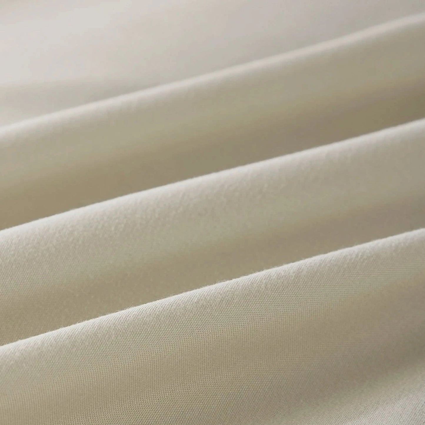 Close-up of beige fabric with a soft texture
Microfiber comforter set

Solid color bedding set

Soft bedding for all seasons

Twin/Queen/King comforter

Lightweight bed set

Wrinkle-resistant bedding

Machine washable comforter

Minimalist bedding

Dorm room bedding

Gift bedding set