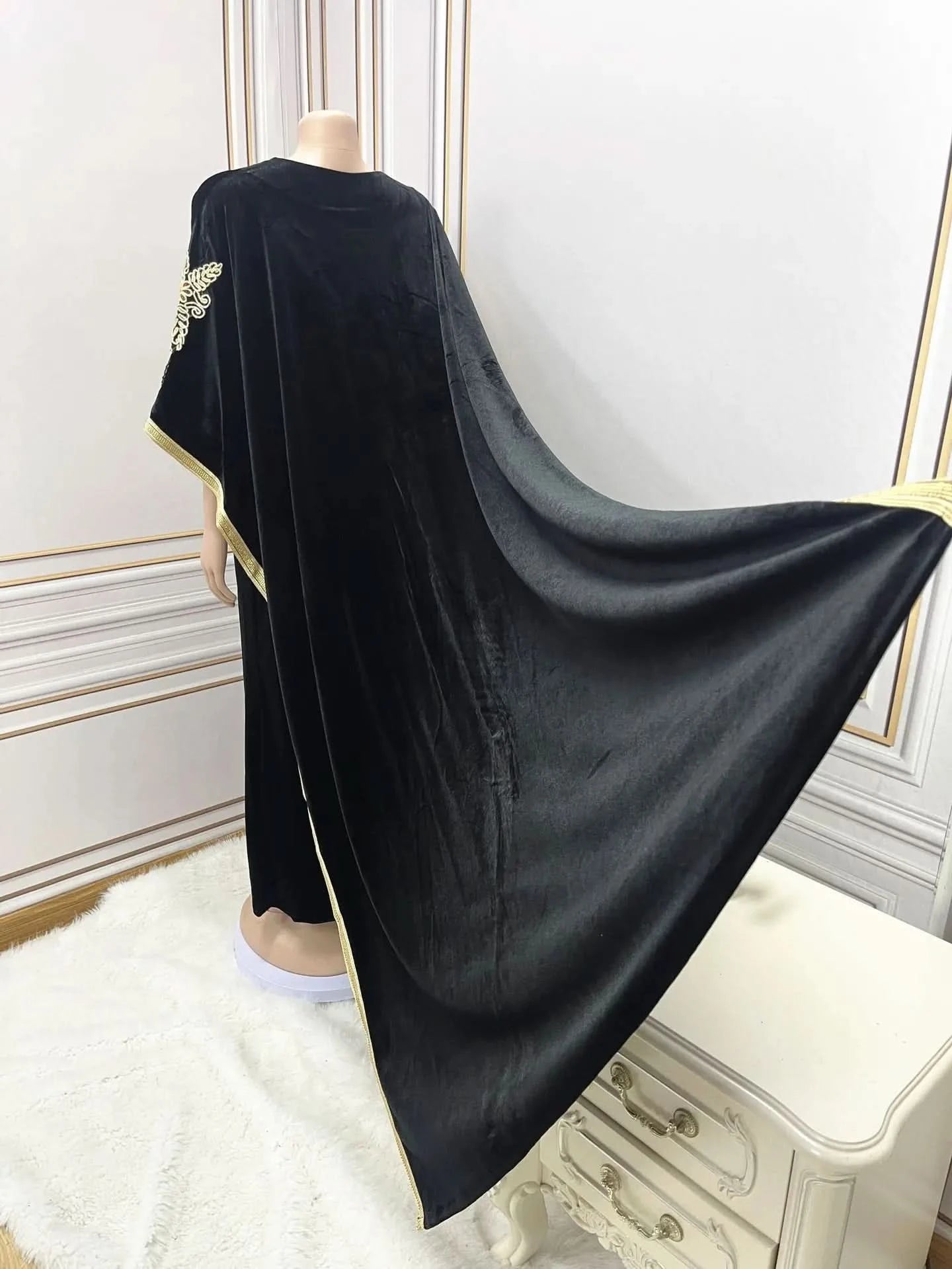 Ramadan Luxury Muslim Fashion Bat Sleeve Moroccan Turkiye Dubai Dress Middle East Arab Dress Sequins Golden Velvet Long Dress - M & M Global