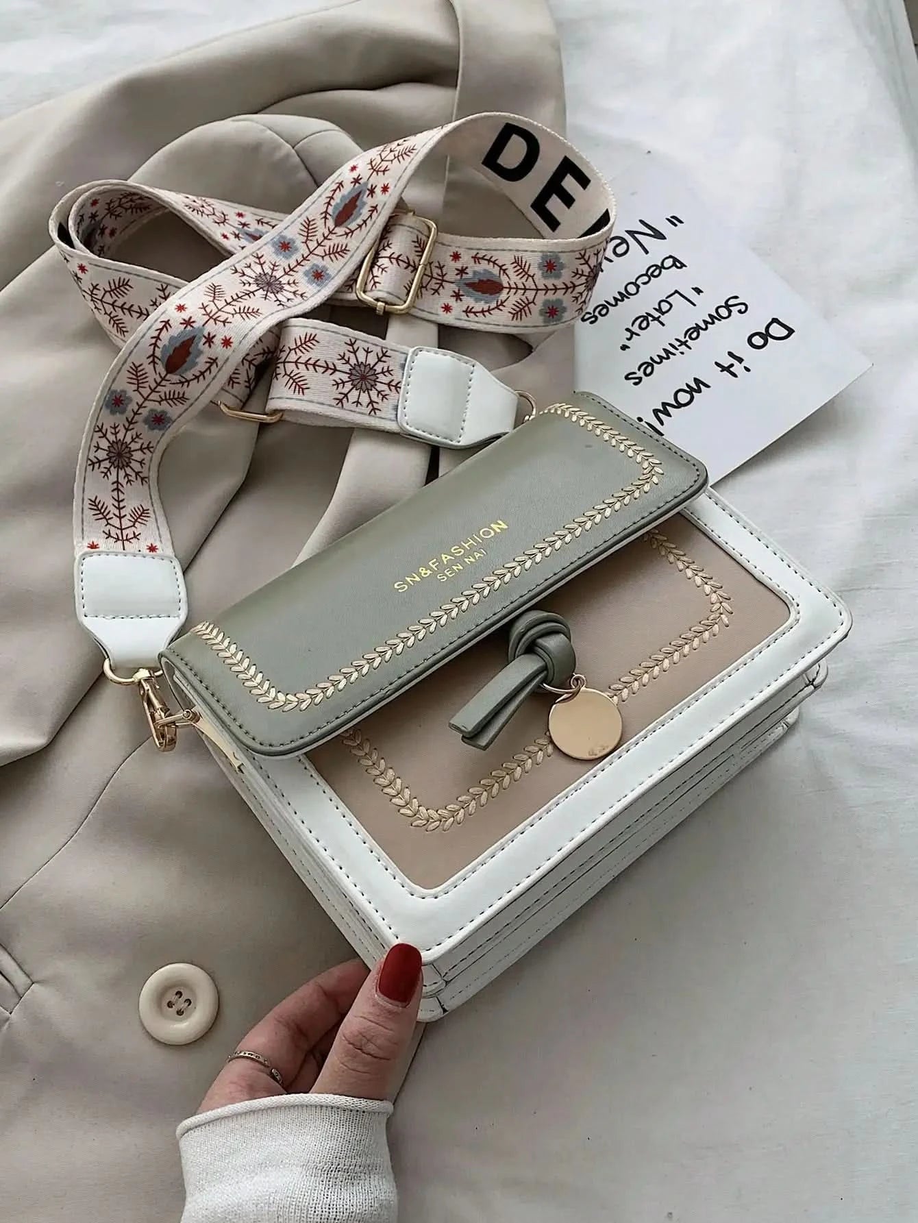 Fashionable Bag for Women, Versatile New Crossbody Bag, Casual, Contrasting Color, Small Square Bag, Wide Shoulder Strap - M & M Global