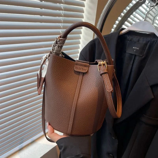 Senior Sense Retro Color Small Bag Women's New Crossbody Bag Super Fire Bucket Bag - M & M Global