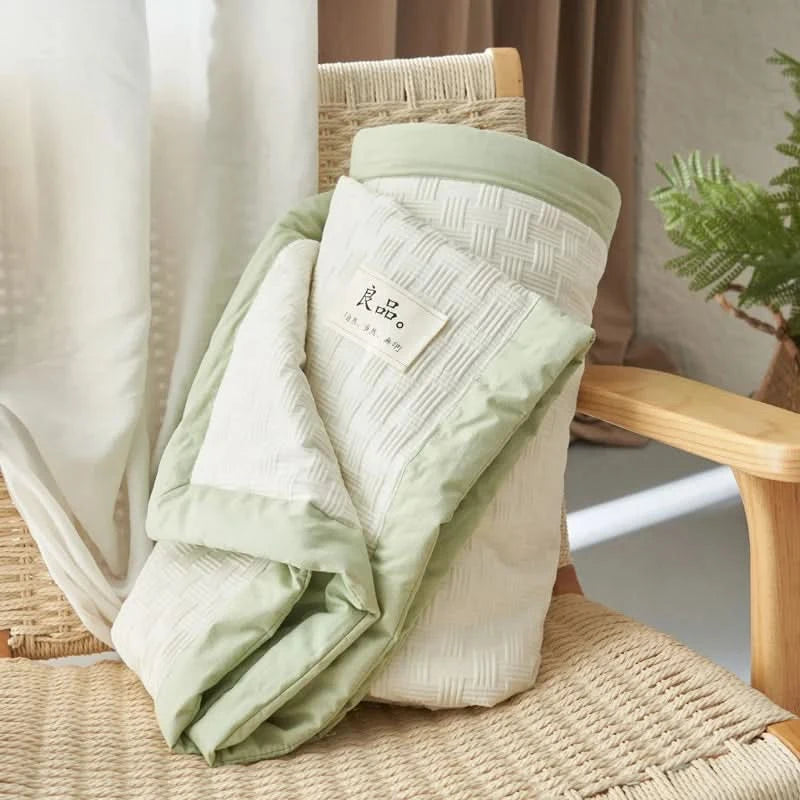 Single Bed/Queen Bed/King Bed Good Quality Jacquard Craftsmanship Soybean Fiber Summer Quilt - M & M Global