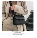 Women's versatile retro handle handbag, crossbody bag, single shoulder flip bag - M & M Global