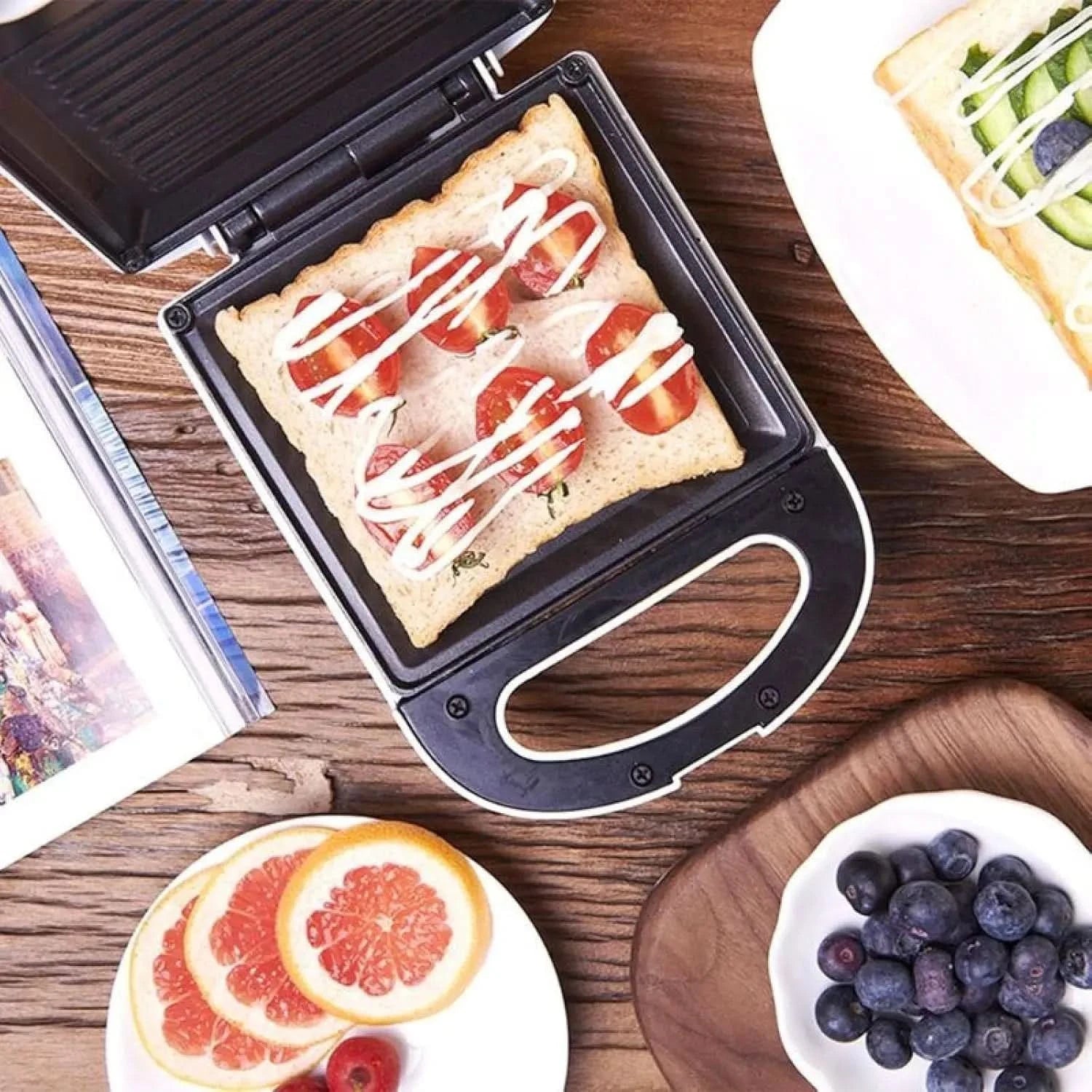 Mini Waffle Maker,Sandwich Maker Toastie ， 650W Electric Sandwich Maker ， Non-Stick Pan Cake Oven Household Multi-Baker Breakfas - M & M Global