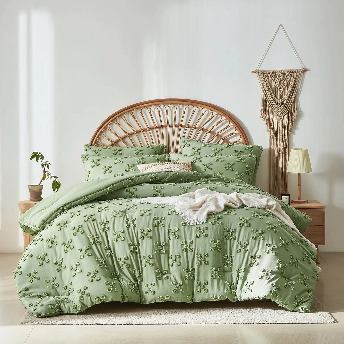 Solid color tufted bedding set, microfiber is lightweight and breathable, machine washable, queen/king size, all seasons