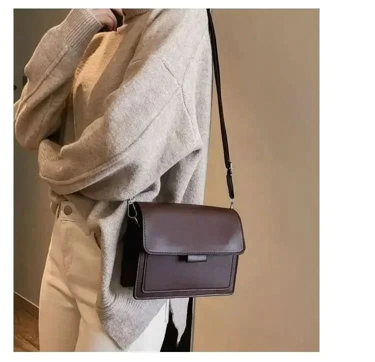 Women's versatile retro handle handbag, crossbody bag, single shoulder flip bag - M & M Global