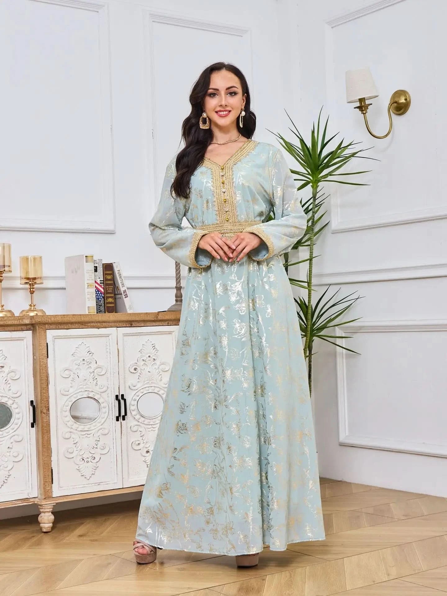 Ramadan Luxury Muslim Fashion Bat Sleeve Moroccan Turkiye Dubai Dress Middle East Arab Dress Sequins Golden Velvet Long Dress - M & M Global