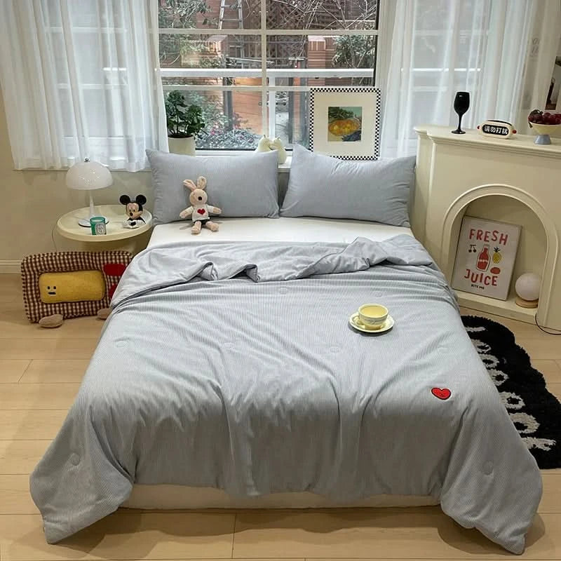INS Style Plaid Summer Quilt Light Comforter Spring Summer Comforter Suitable for Bedroom Apartment Student Dormitory - M & M Global