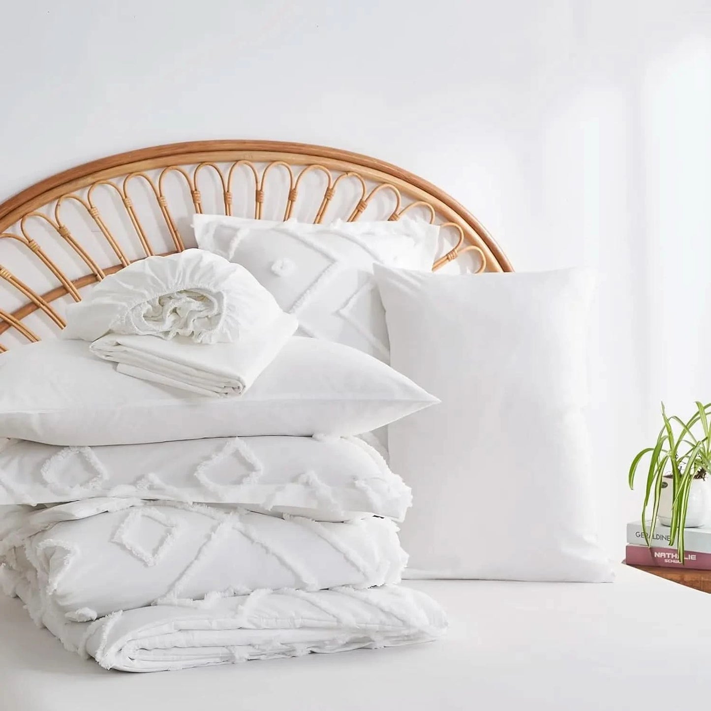 White bedding set on a bed with a wooden headboard
pinch pleat bedding set

microfiber comforter set

queen comforter set

luxury bedding

soft bedding

machine washable bedding

lightweight comforter

hotel-style bedding

gift bedding set

all-season bedding