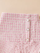 3-Piece Set: Girls' Casual Long-Sleeve Ruffled Knit T-Shirt Top + Elastic Waist Button-Decorated Skirt + Girls' Hat, Autumn and Winter Style. Girls' Fashionable Knit Pullover with Tweed-Style Short Skirt, Elegant and Ladylike
