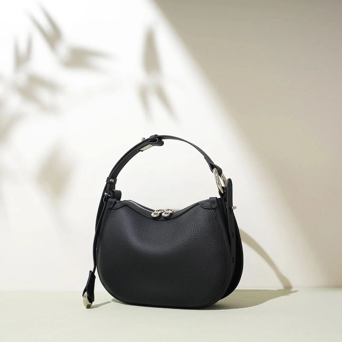 Top layer cowhide underarm shoulder bag 2025 new niche design minimalist blue fashionable soft leather saddle bag - M & M Global