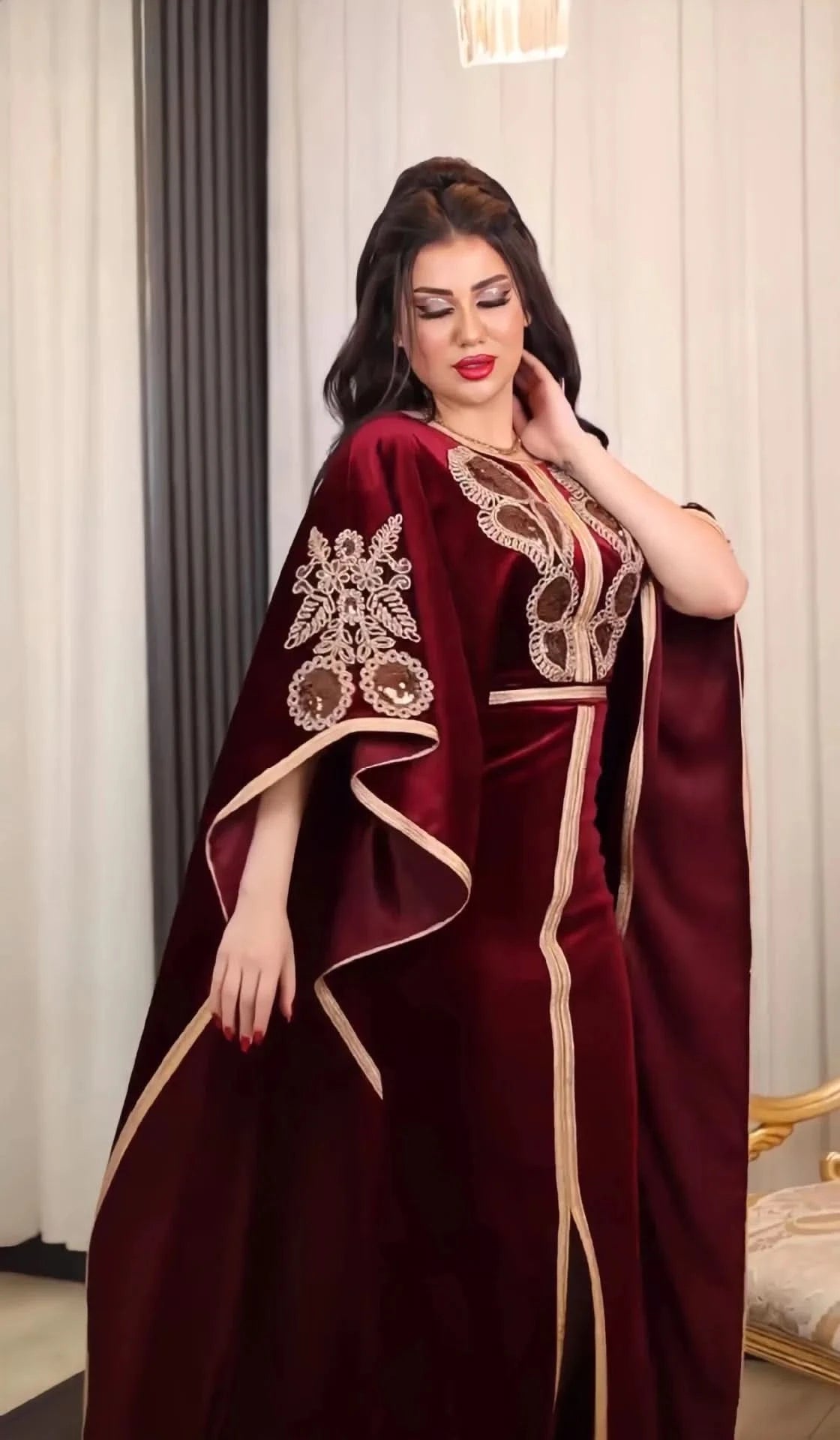 Ramadan Luxury Muslim Fashion Bat Sleeve Moroccan Turkiye Dubai Dress Middle East Arab Dress Sequins Golden Velvet Long Dress - M & M Global