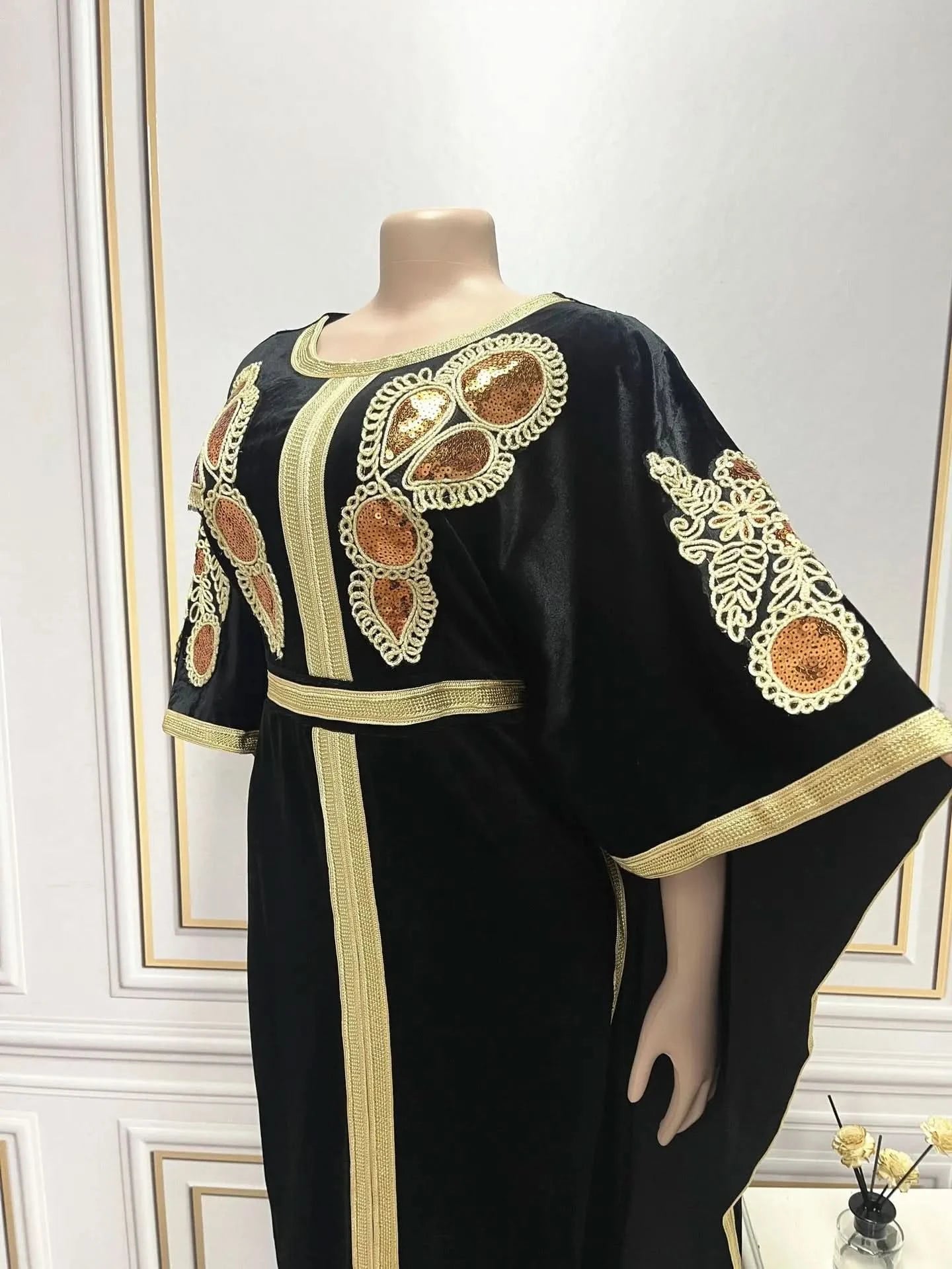 Ramadan Luxury Muslim Fashion Bat Sleeve Moroccan Turkiye Dubai Dress Middle East Arab Dress Sequins Golden Velvet Long Dress - M & M Global