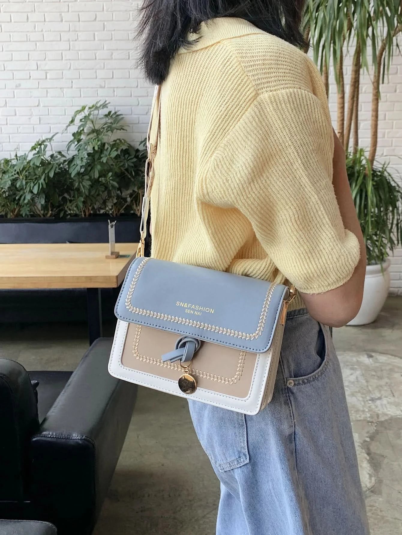 Fashionable Bag for Women, Versatile New Crossbody Bag, Casual, Contrasting Color, Small Square Bag, Wide Shoulder Strap - M & M Global