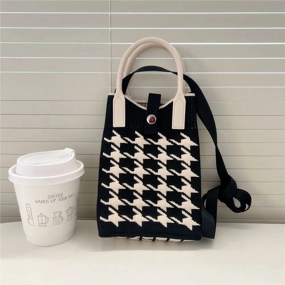 Korean Fashion Heart Knitted Mini Square Handbag for Women Small Mobile Phone Shoulder Bags Girls Cute Outdoor Crossbody Bags - M & M Global