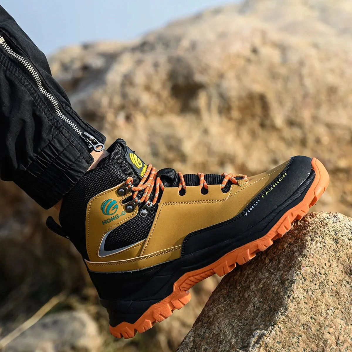 Safety Shoes Men Work Sneakers Indestructible Shoes Anti-smash Puncture-Proof Protective Shoes Steel Toe Construction Work Boots