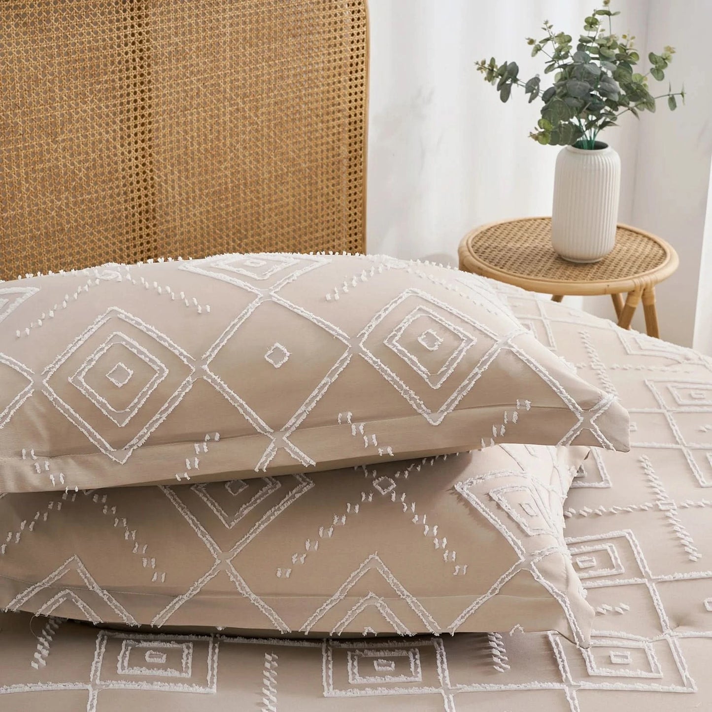 7 Pcs luxury cut flower design Comforter Set, soft microfiber, lightweight and breathable,Bedding Set for all seasons