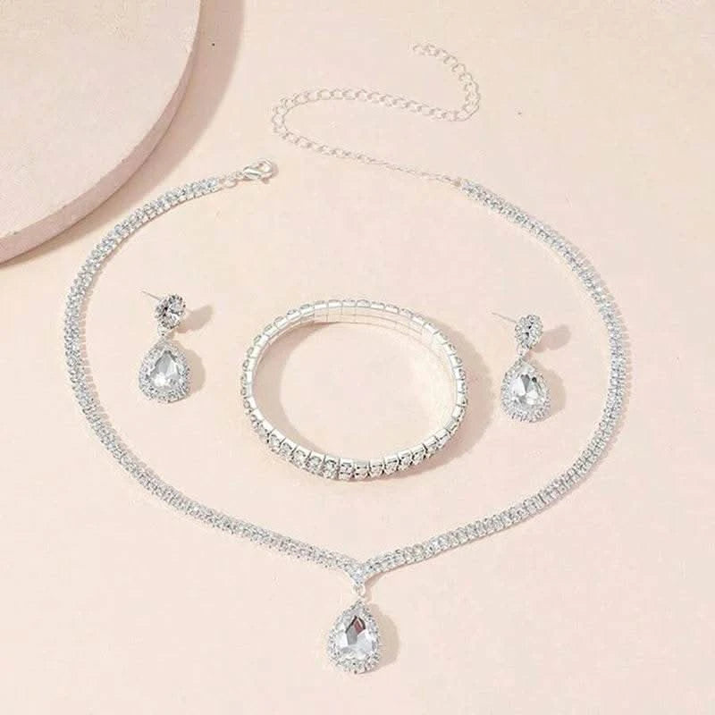 4 Pieces Luxurious Jewelry Set Exquisite Rhinestone Pendant Elegant Women's Crystal Silver Plated Necklace Earrings Bracelet Set - M & M Global