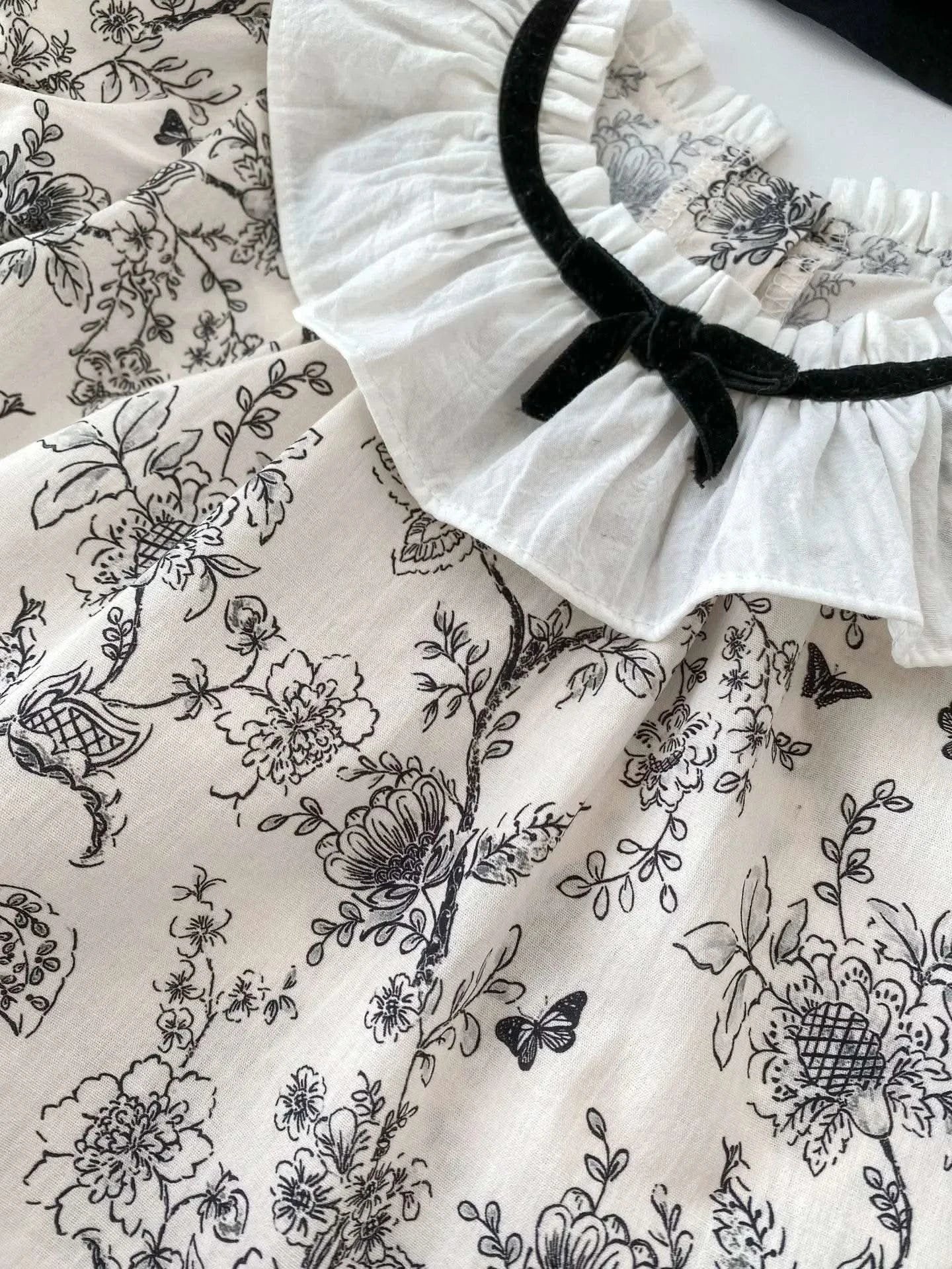 2PCS Summer Floral Baby Girl Suit New Autumn Fashion Lace Bow Baby Girls' Set Peter Pan Collar Shirt and Shorts Princess Outfits - M & M Global