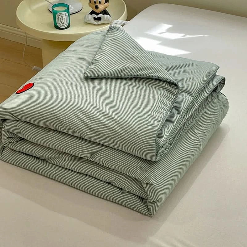 INS Style Plaid Summer Quilt Light Comforter Spring Summer Comforter Suitable for Bedroom Apartment Student Dormitory - M & M Global