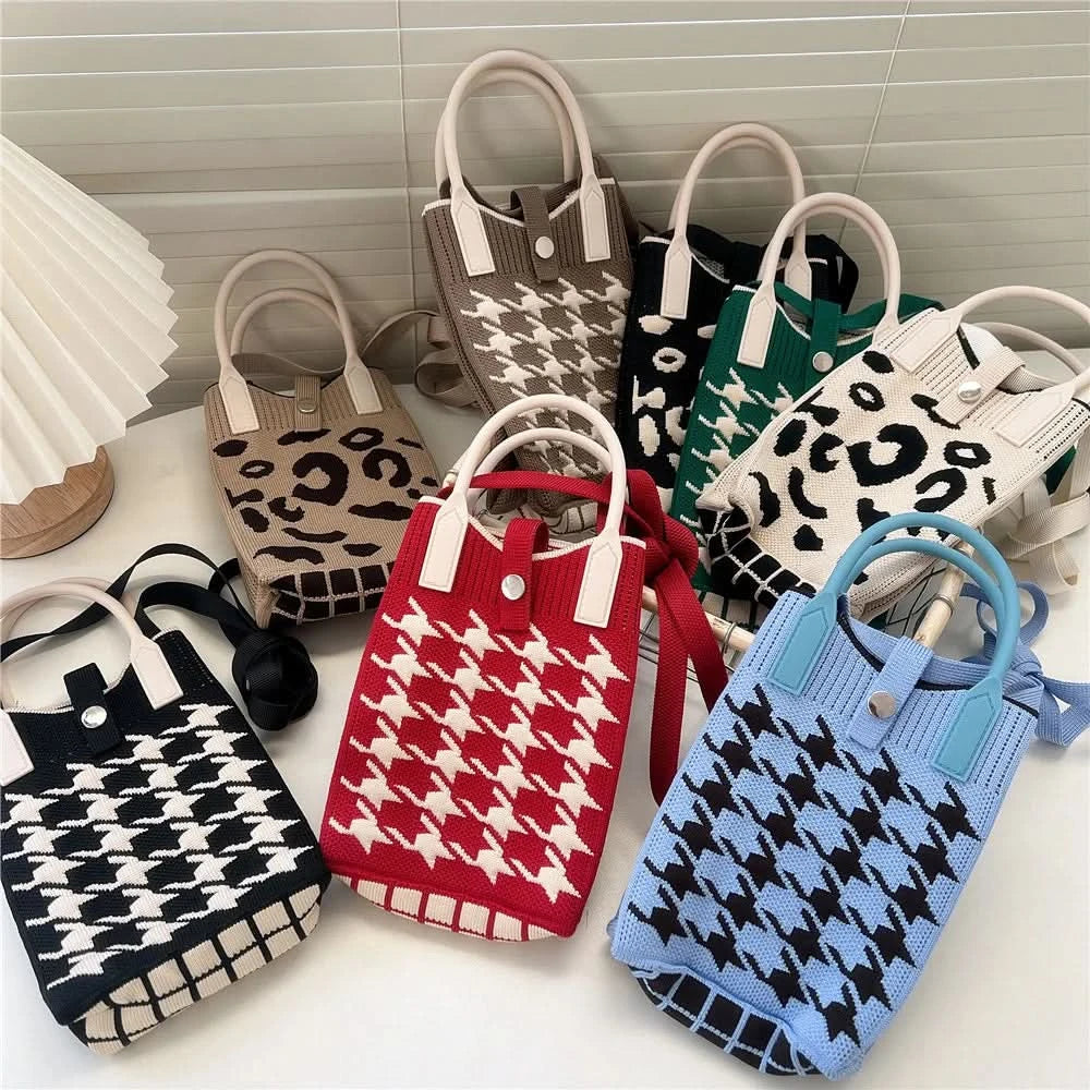 Korean Fashion Heart Knitted Mini Square Handbag for Women Small Mobile Phone Shoulder Bags Girls Cute Outdoor Crossbody Bags - M & M Global